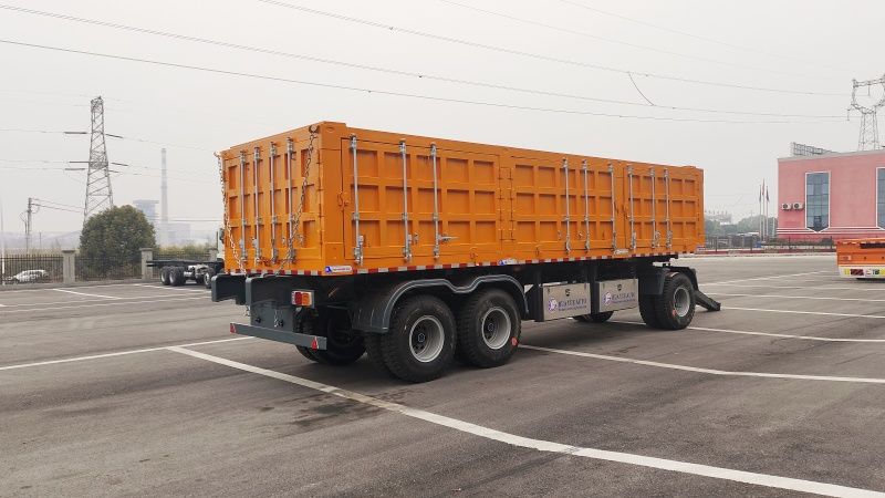 側(cè)翻自卸全掛車